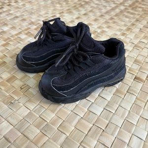 Nike air max black size 7C